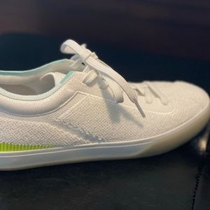 Rothy’s White Terry Lace Ups, NWT